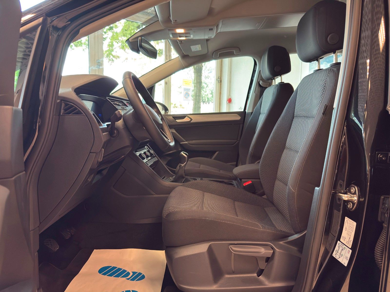 Volkswagen Touran 1.5 TSI Comfortline BMT*ACC*AHK*PDC* — photo 12