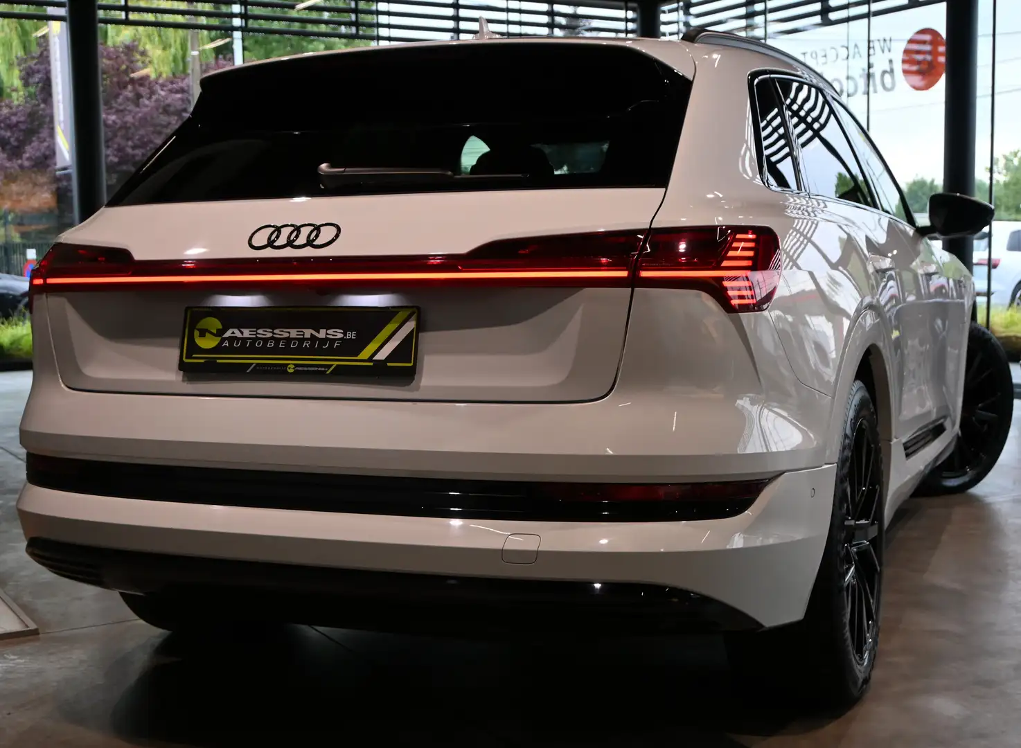 Audi e-tron 55 Quattro S-Line 95 kWh *LED/360°/HUD/B&O/ACC* - 2