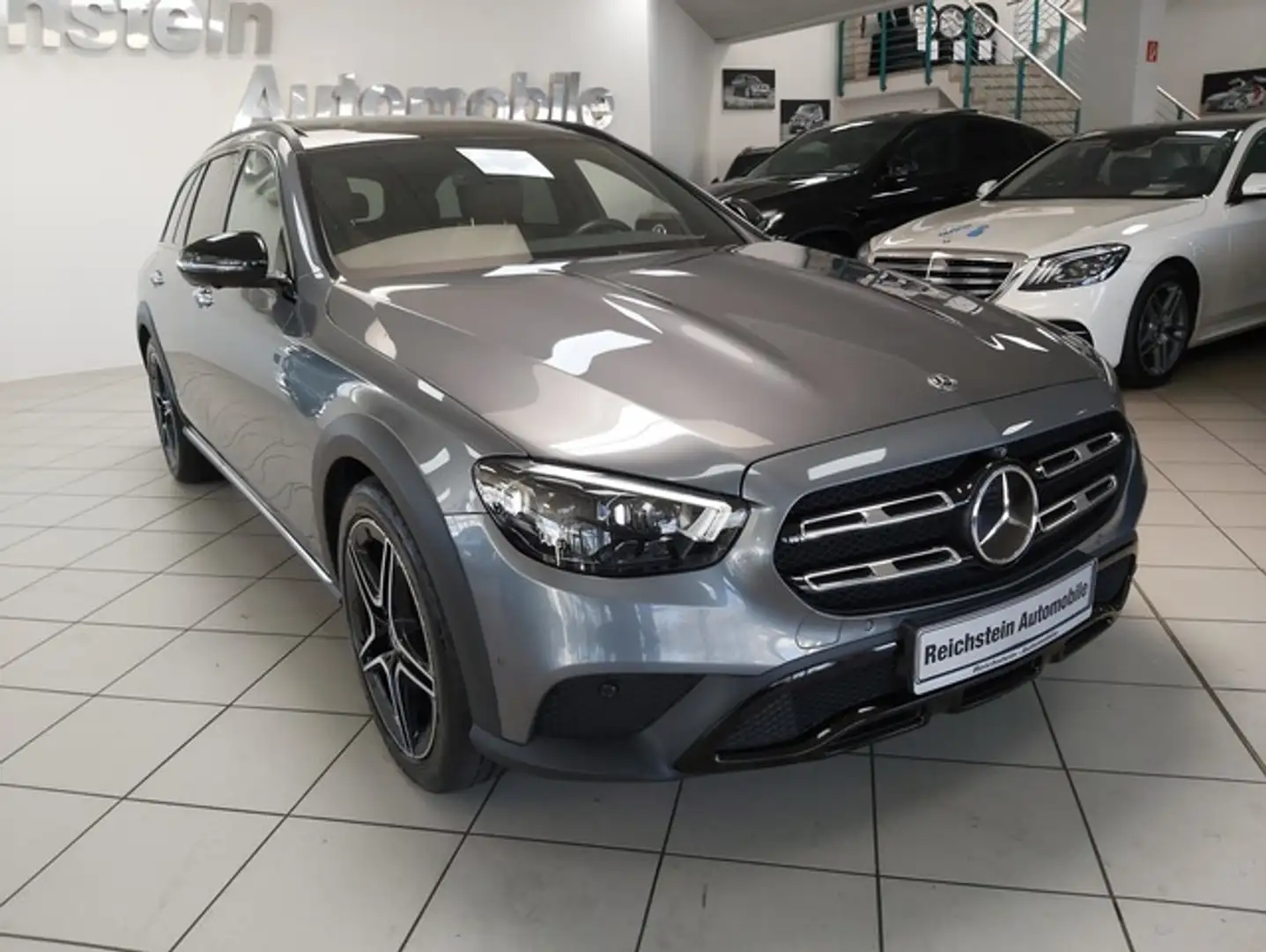 Mercedes-Benz E 400 d 4M All-Terrain AMG 19° NIGHT NETTO 37000 Grau - 2