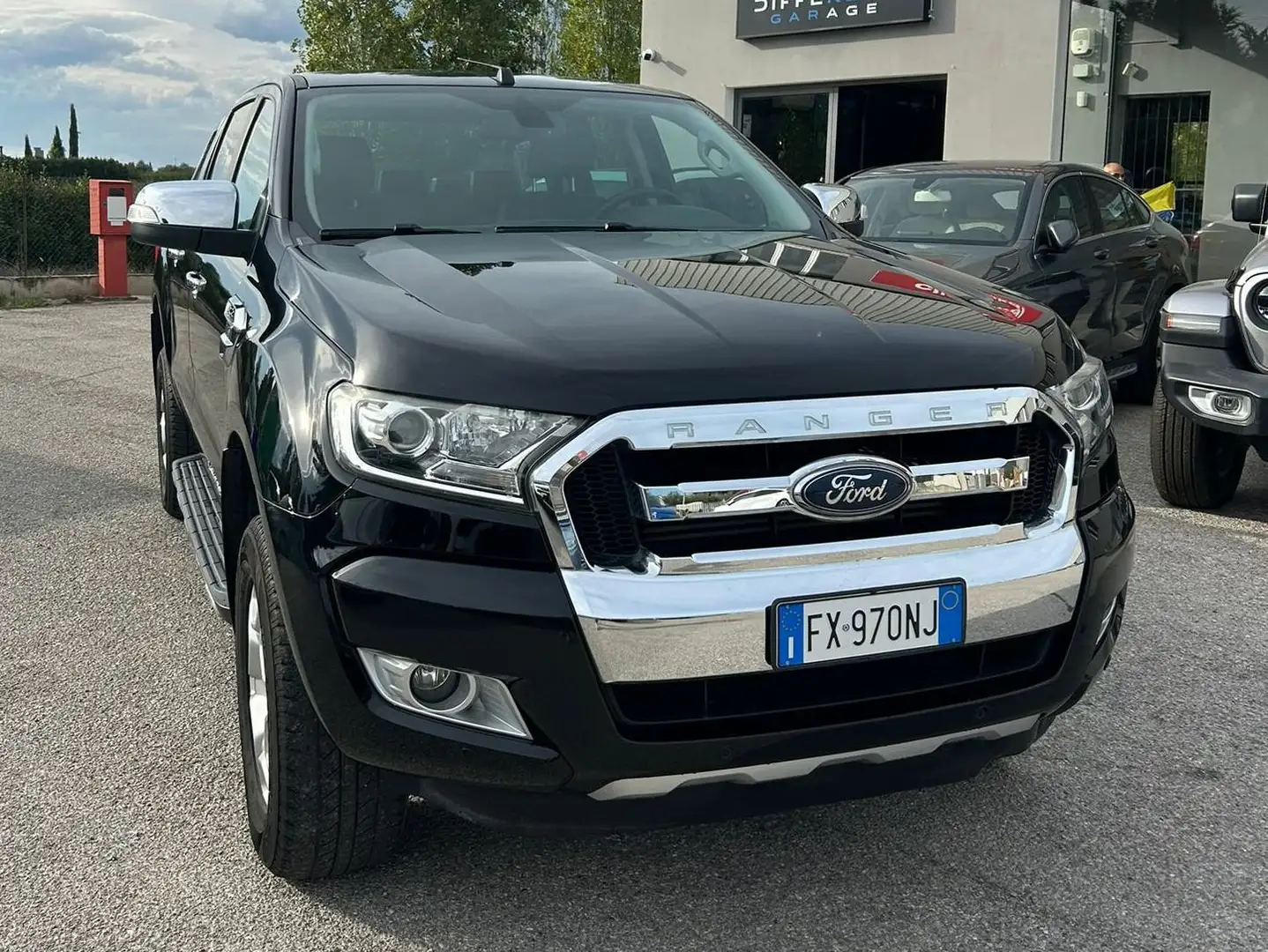 Ford Ranger Ranger VII 2.2 tdci double cab Limited 160cv auto Zwart - 1