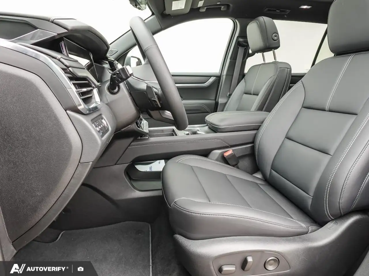 GMC Acadia снимка GMC Acadia