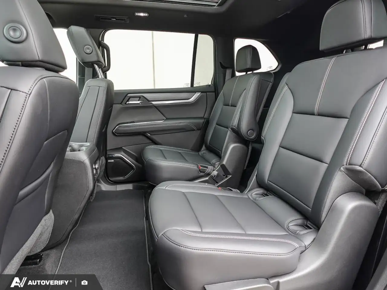 GMC Acadia снимка GMC Acadia