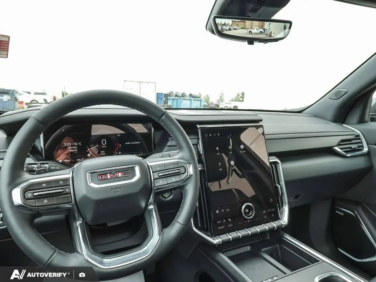 GMC Acadia снимка GMC Acadia
