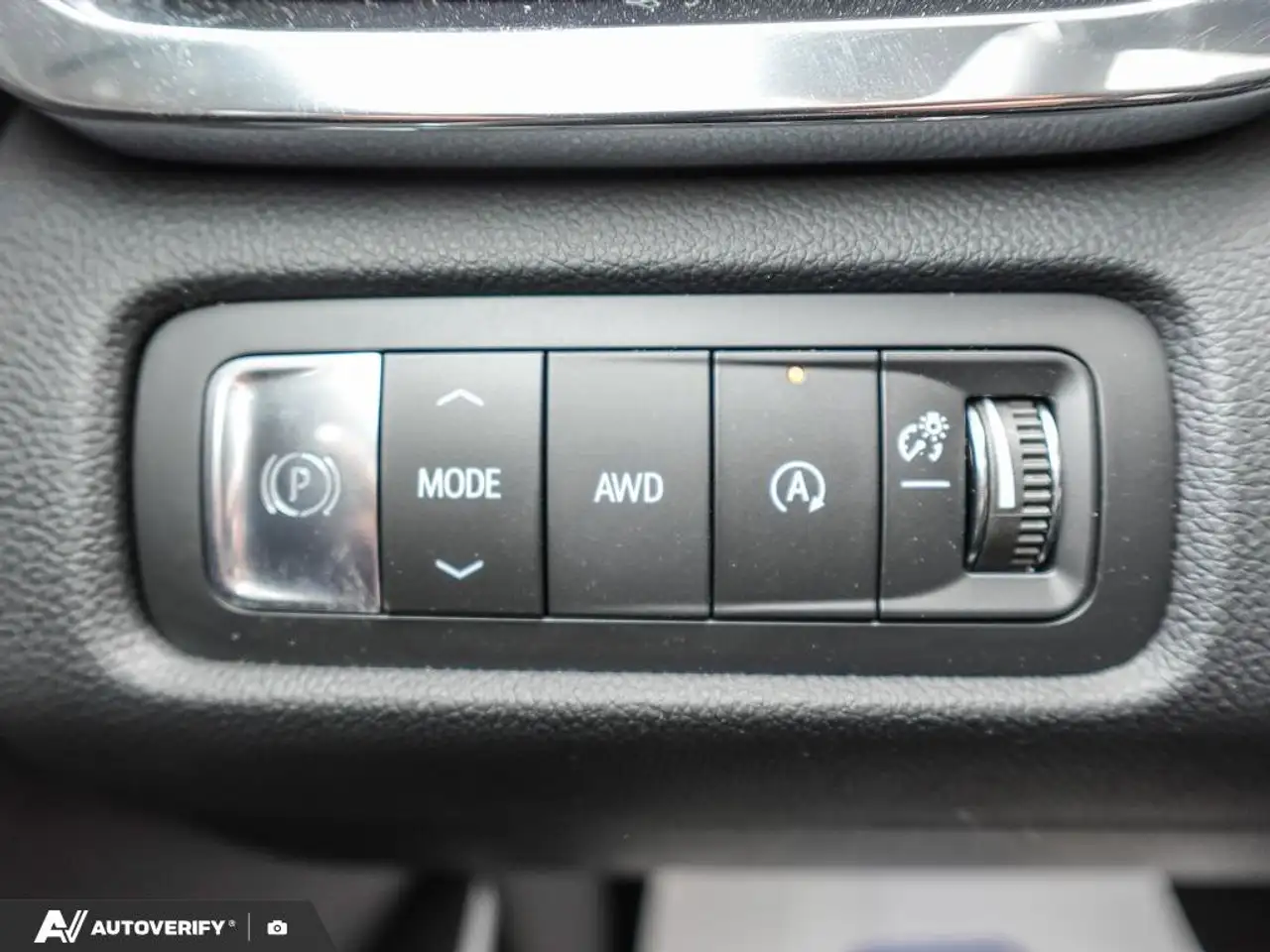 GMC Acadia снимка GMC Acadia