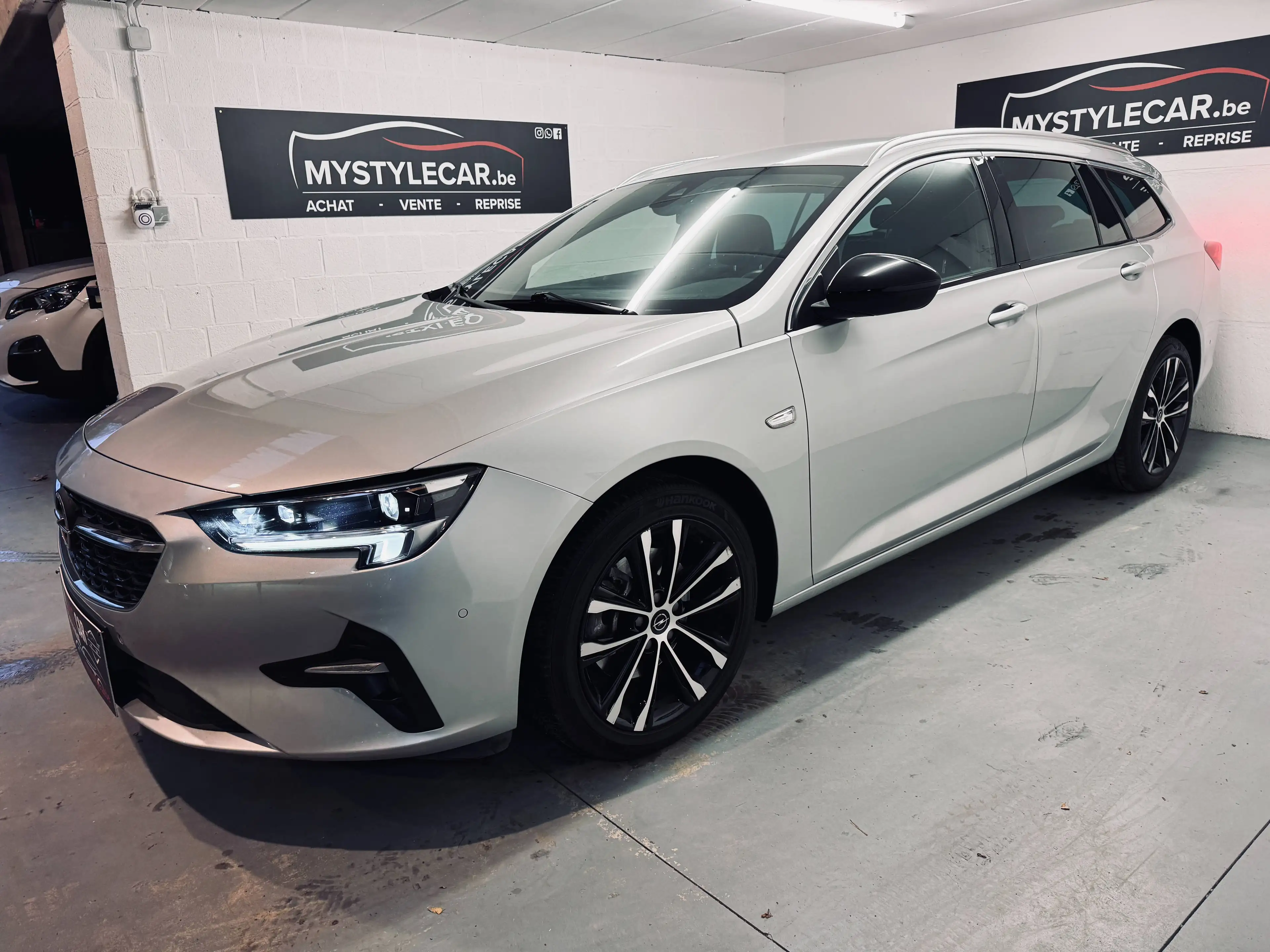 Opel Insignia Insignia Sports Tourer, Automatique, Cuir, Navi, Garantie 1an — photo 10