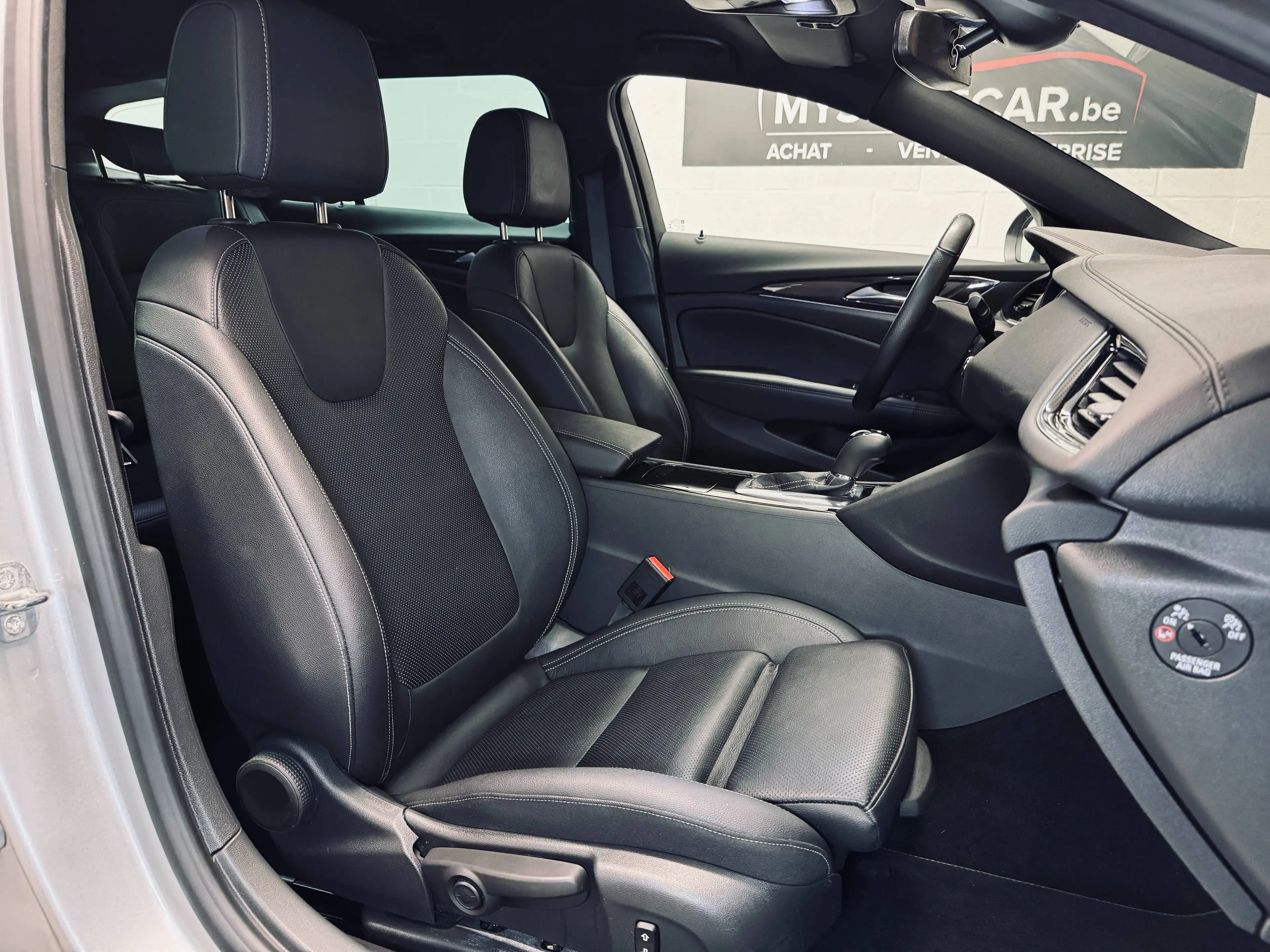Opel Insignia Insignia Sports Tourer, Automatique, Cuir, Navi, Garantie 1an — photo 3