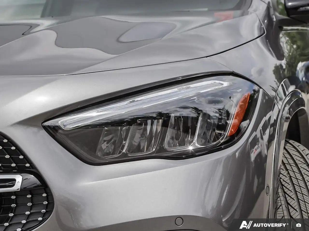 Mercedes-Benz GLA снимка Mercedes-Benz GLA