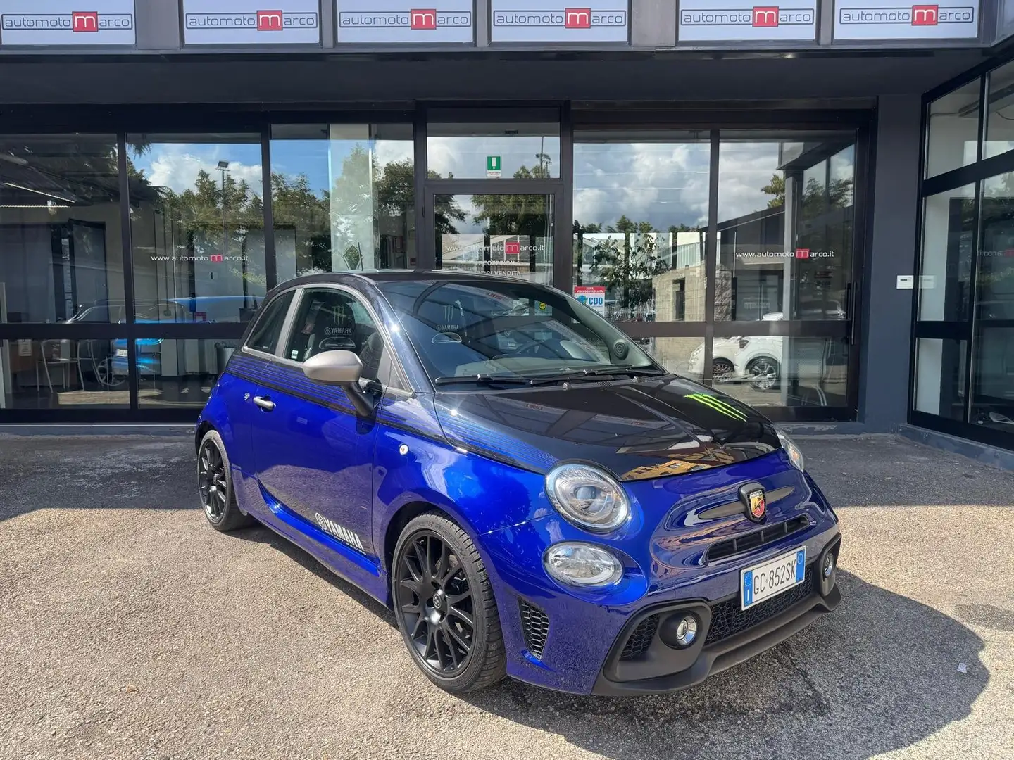 Abarth 595 595 2016 1.4 t-jet Monster Energy Yamaha 165cv Albastru - 1