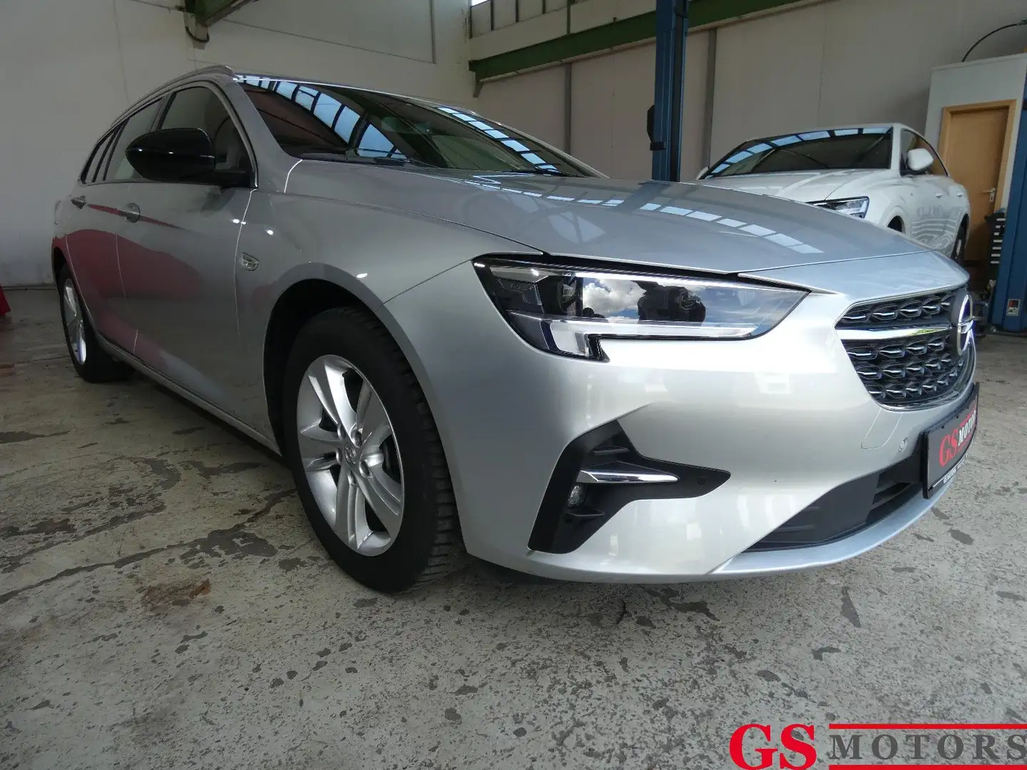 Opel Insignia 2.0 TURBO ST ELEGANCE*LED*NAVI*CARPLAY Argent - 1
