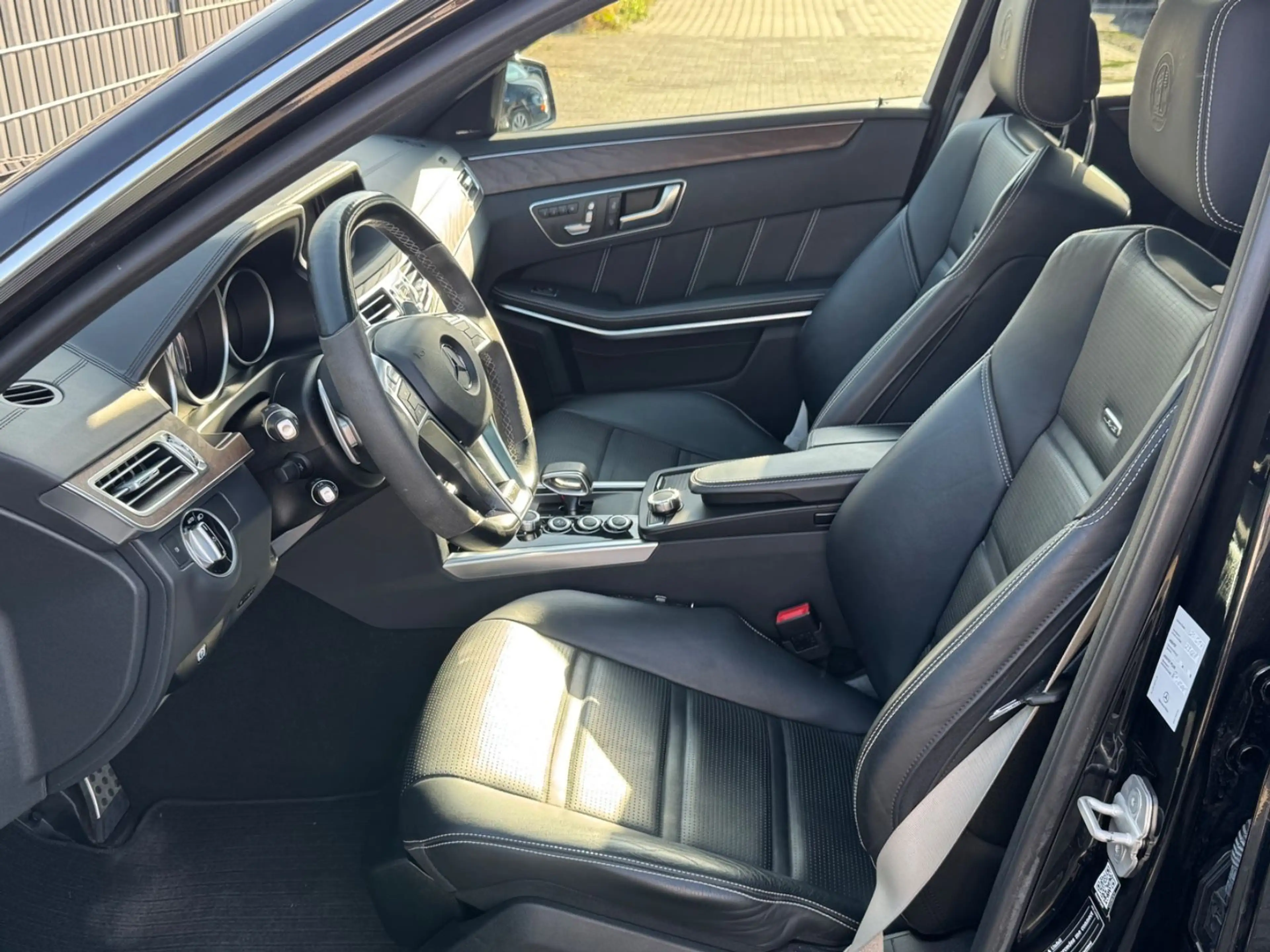 Mercedes-Benz E 63 AMG E 63s AMG 4-M (KERAMIK/DRIVES/PANO/LOG7/MASSAGE — photo 10