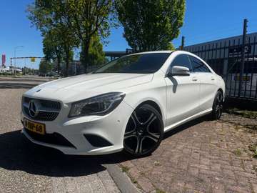 Ambition (Parkeersensoren, Stoelverwarming, NL-aut