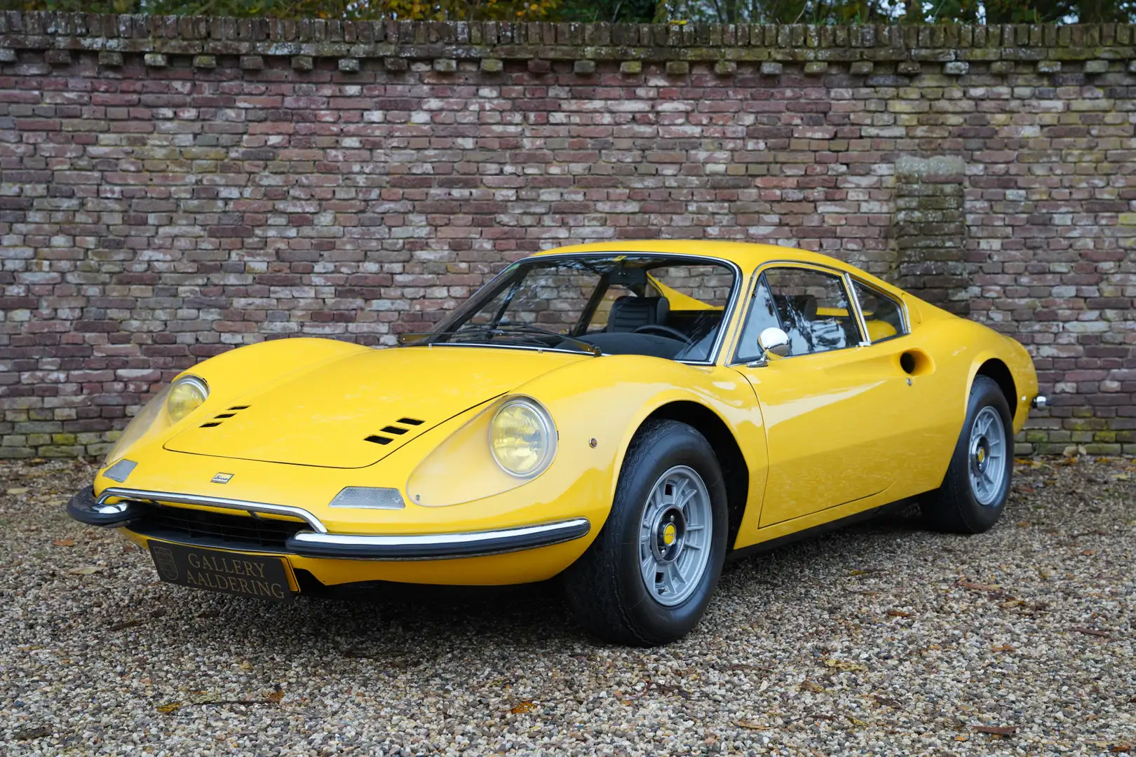 Ferrari 246 GT Dino "E" Series Matching Numbers, Three owners, Jaune - 1