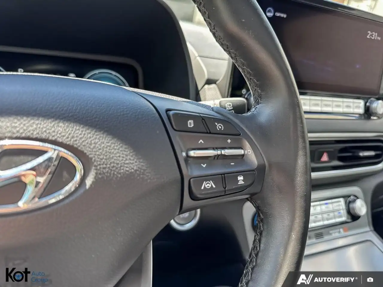 Hyundai KONA снимка Hyundai KONA