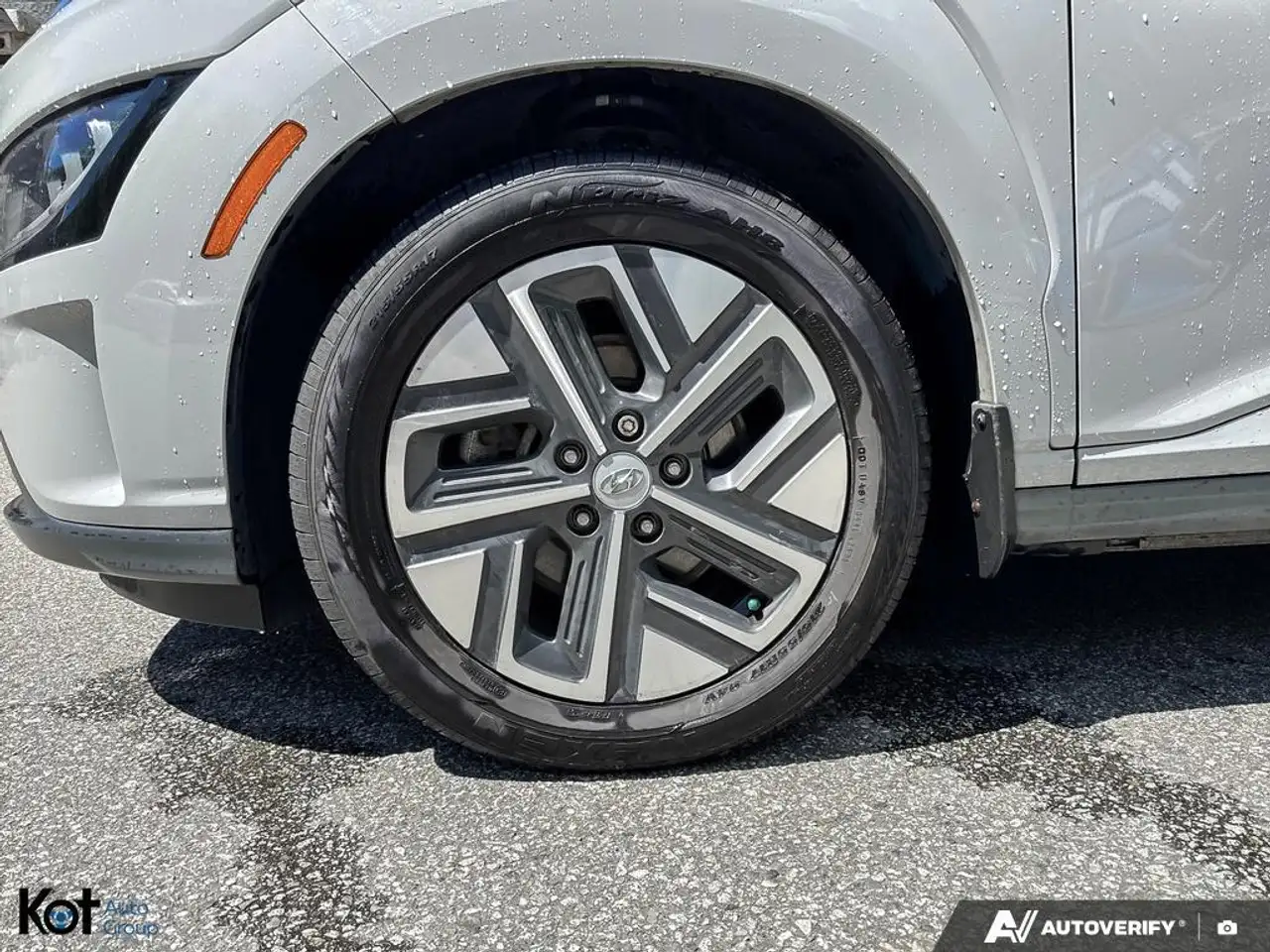 Hyundai KONA снимка Hyundai KONA