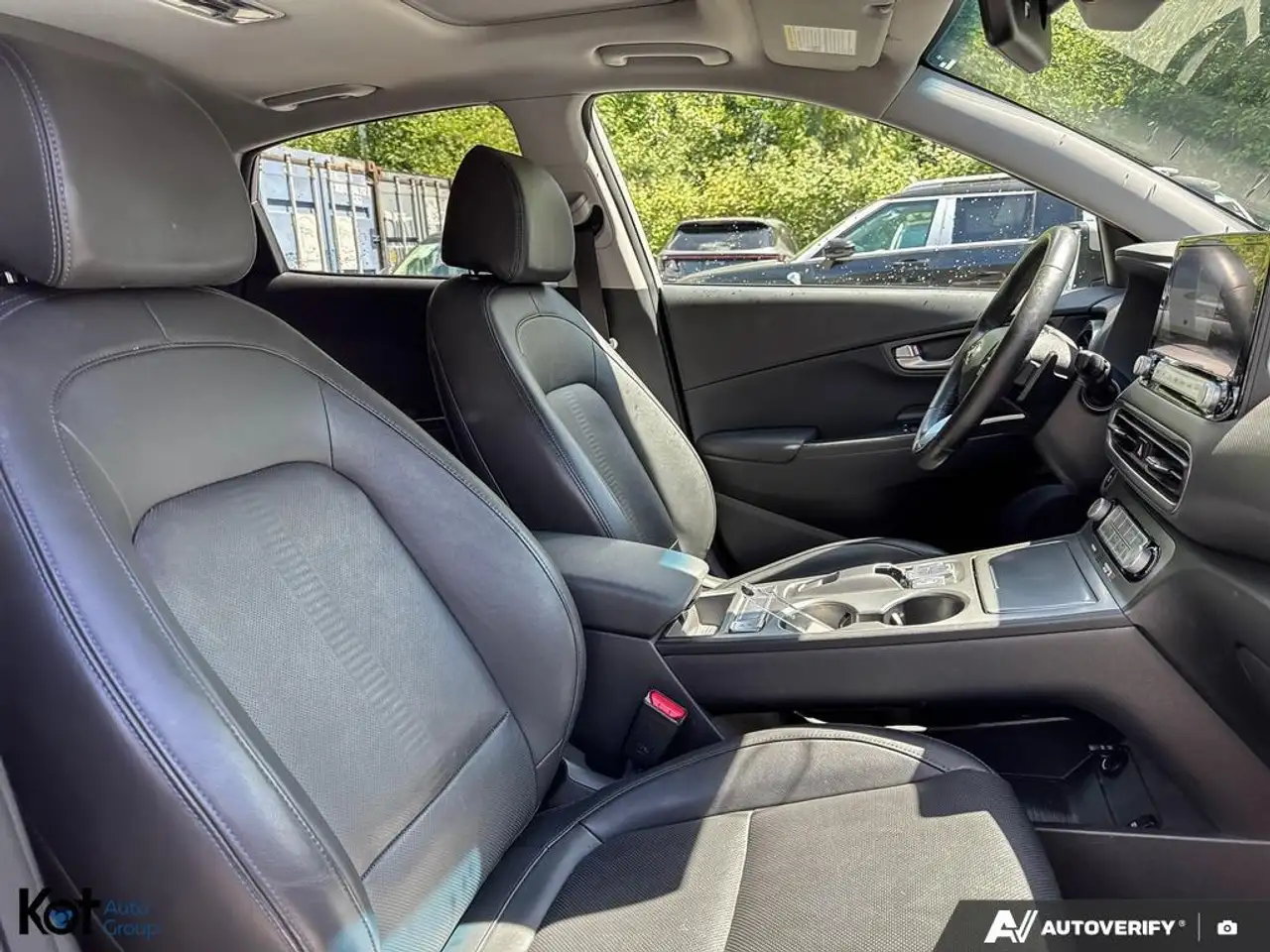 Hyundai KONA снимка Hyundai KONA