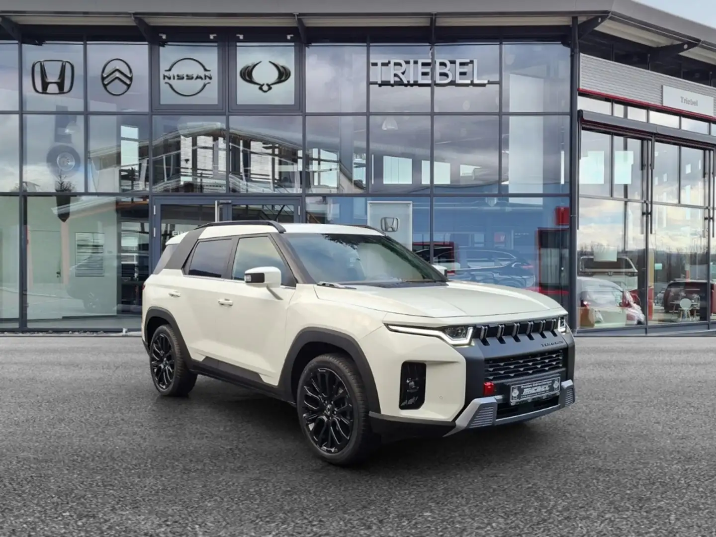 SsangYong Forest Edition 1.5 °LED°Navi°RFK°AHK°SHZ° Wit - 2