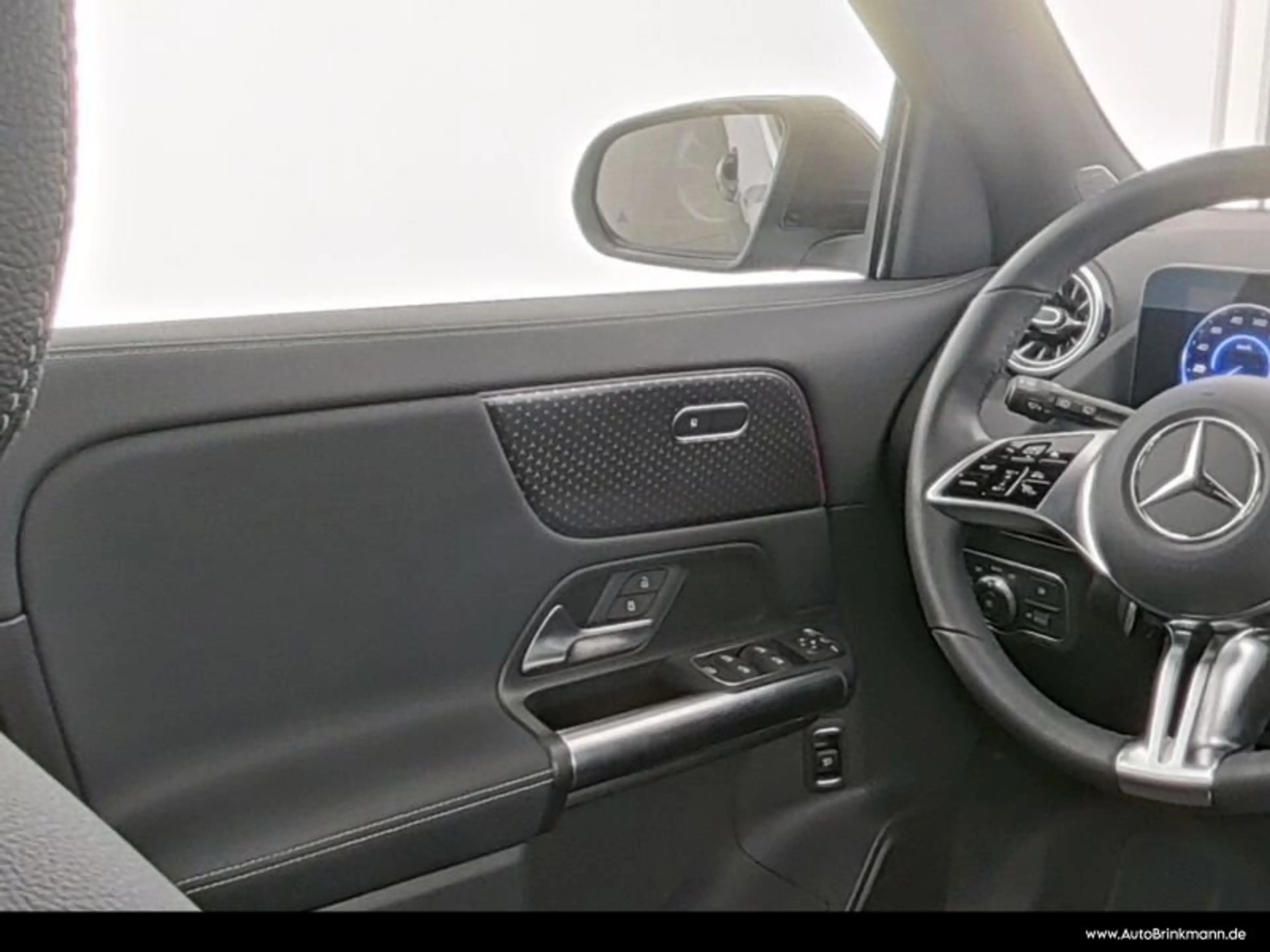 Mercedes-Benz EQA 250 EQA 250+ AHK/360°KAMERA/LED/SPURH/TOTW/ADVANCED — photo 9