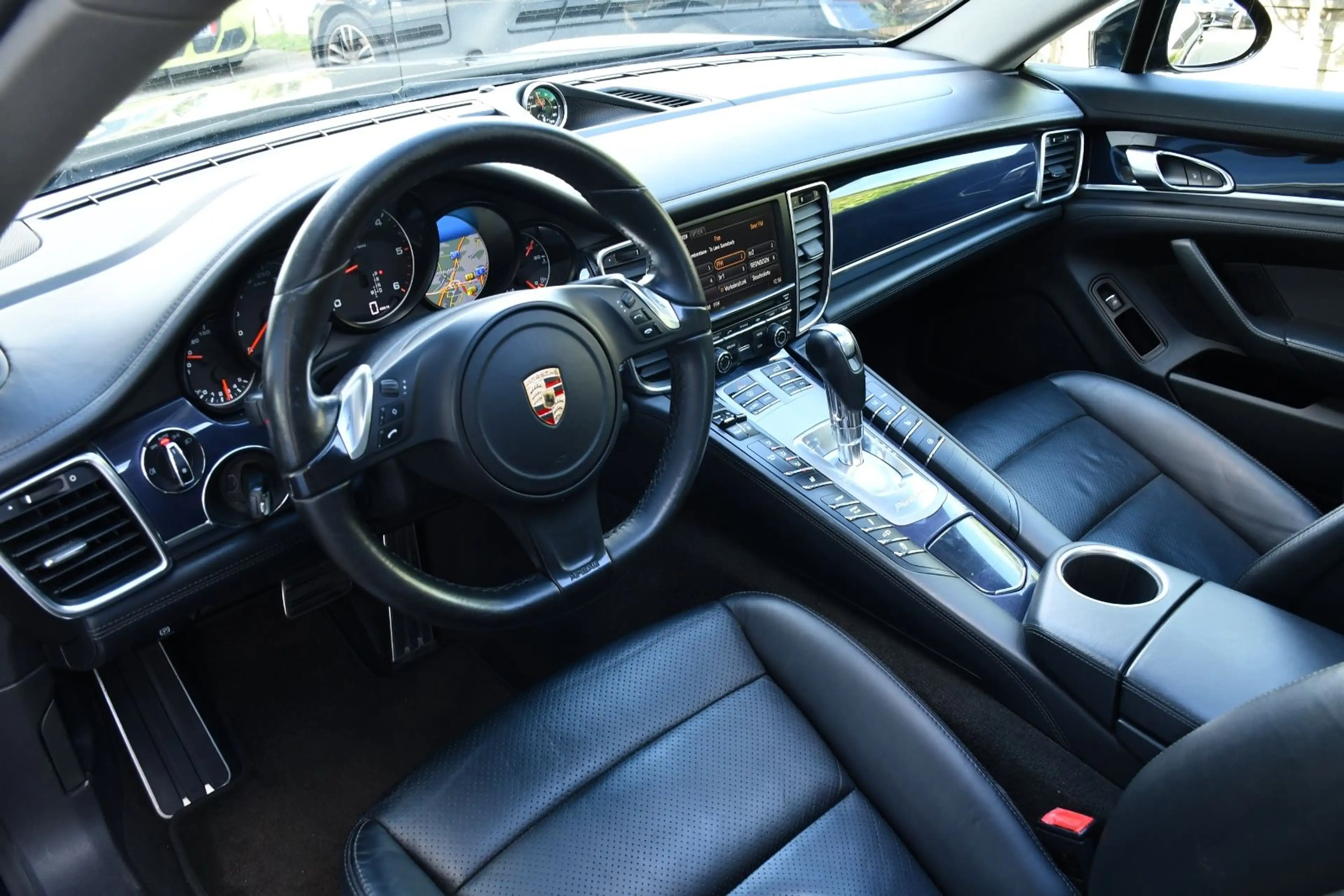 Porsche Panamera Diesel 3.0 Sport Chrono TV Black — photo 12