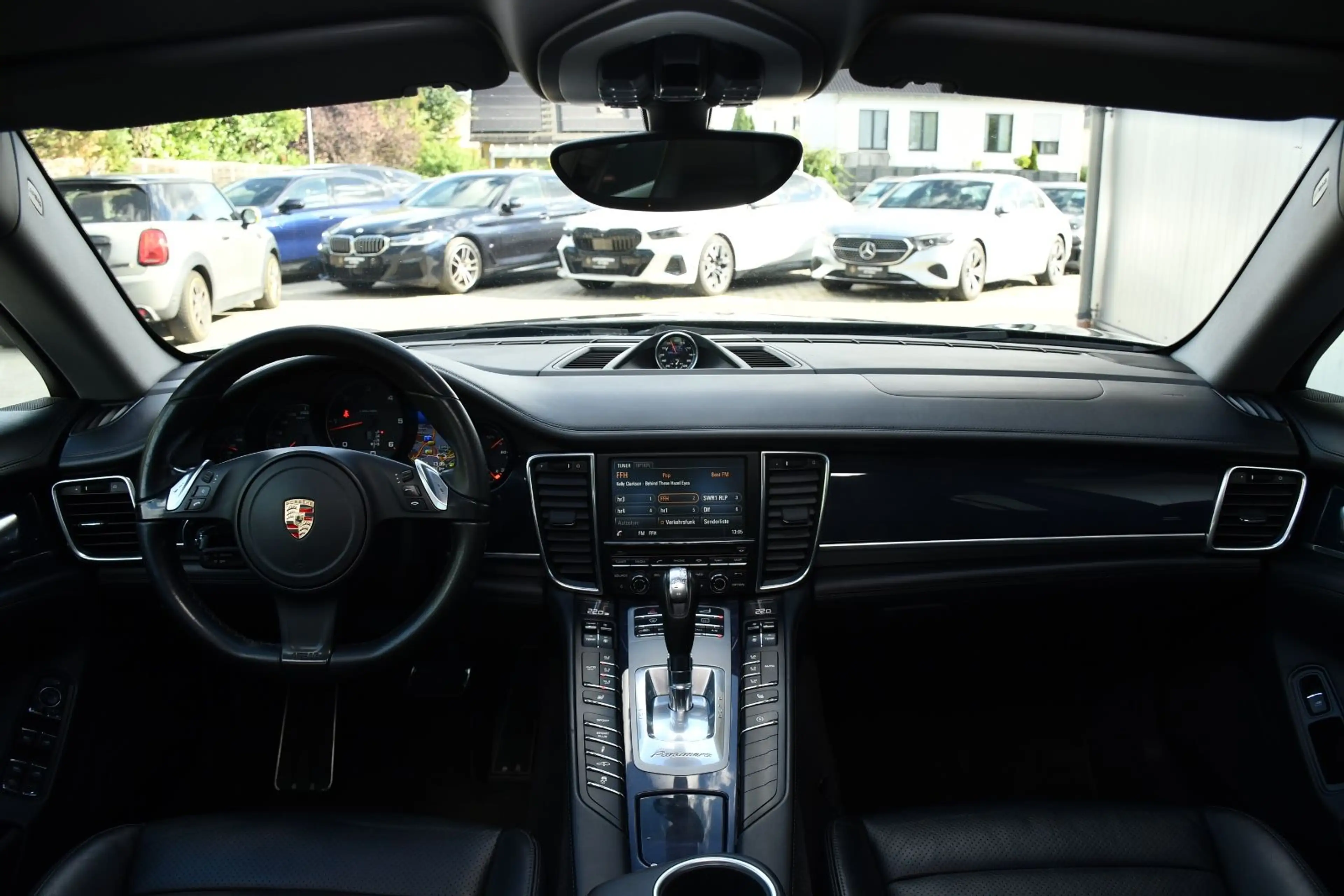 Porsche Panamera Diesel 3.0 Sport Chrono TV Black — photo 14