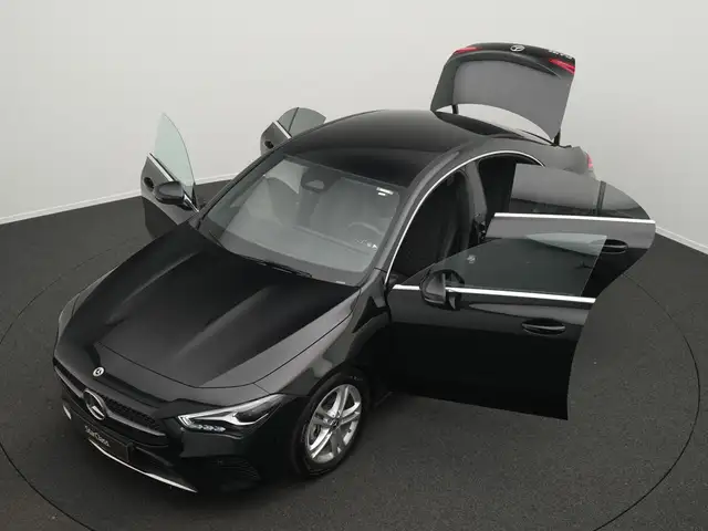 Mercedes-Benz CLA view 14
