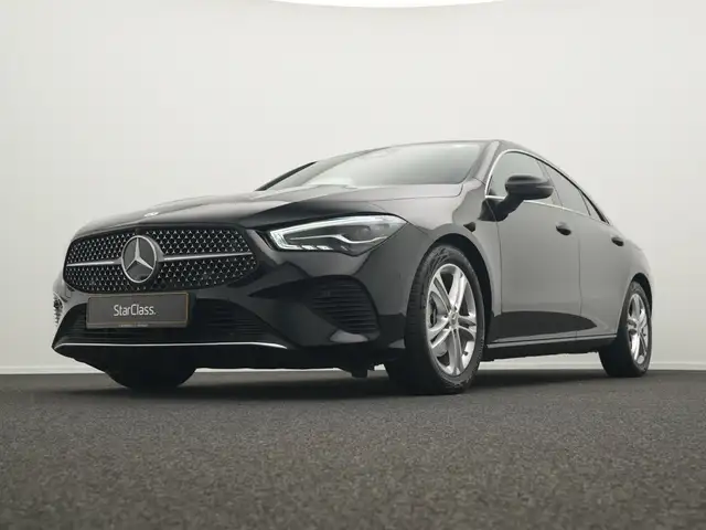 Mercedes-Benz CLA view 10