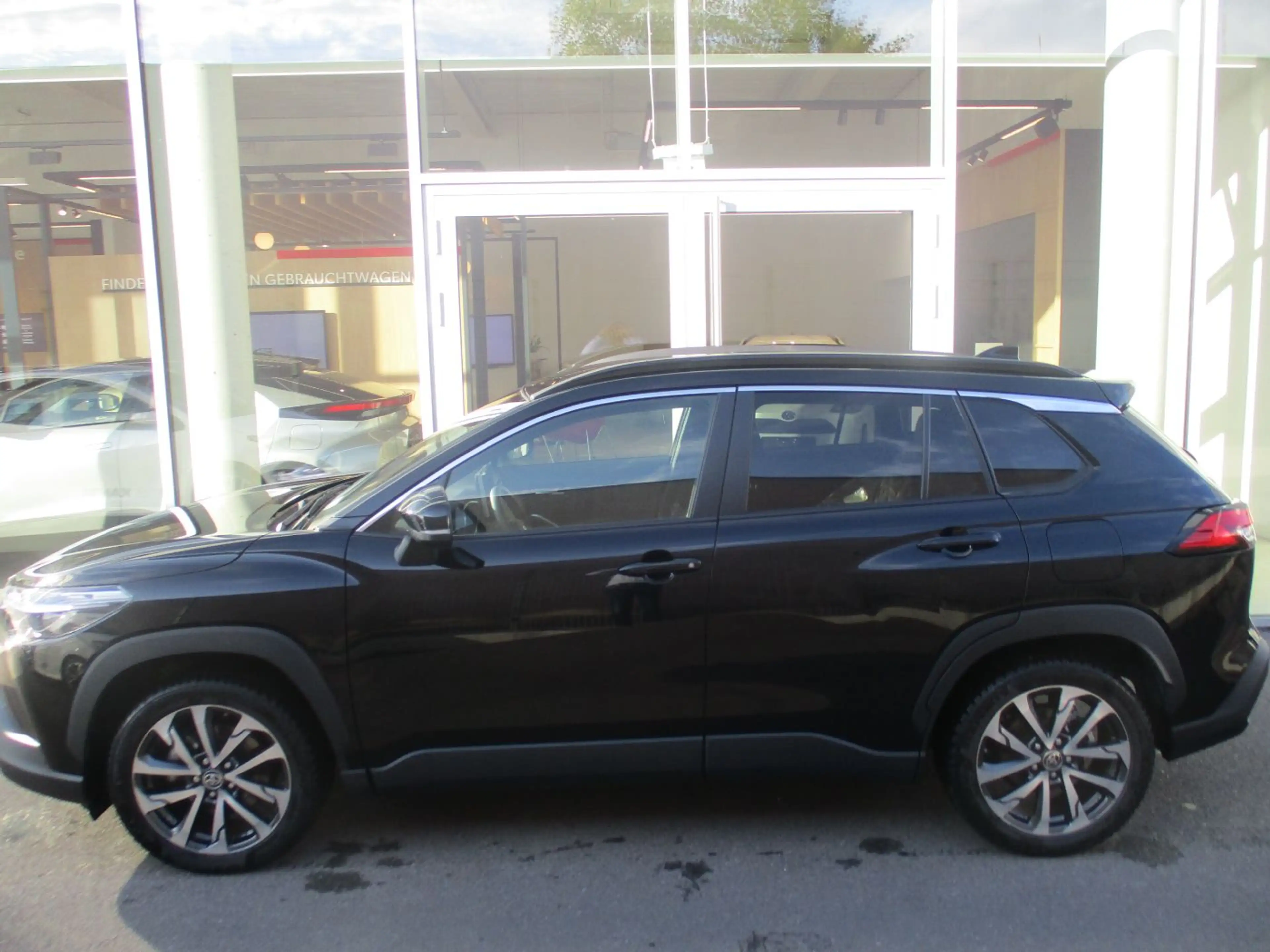 Toyota Corolla Cross 1.8 FWD Active Drive ACC+LED+Navi — photo 4