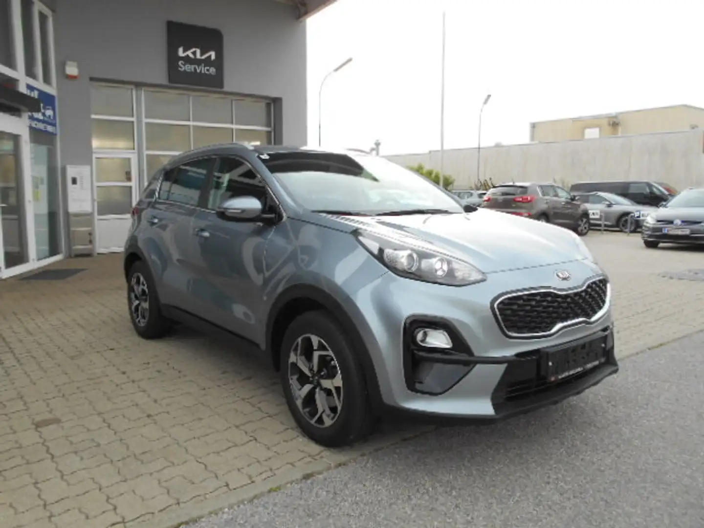 Kia Sportage 1,6 CRDI SCR MHD Silber Silber - 2