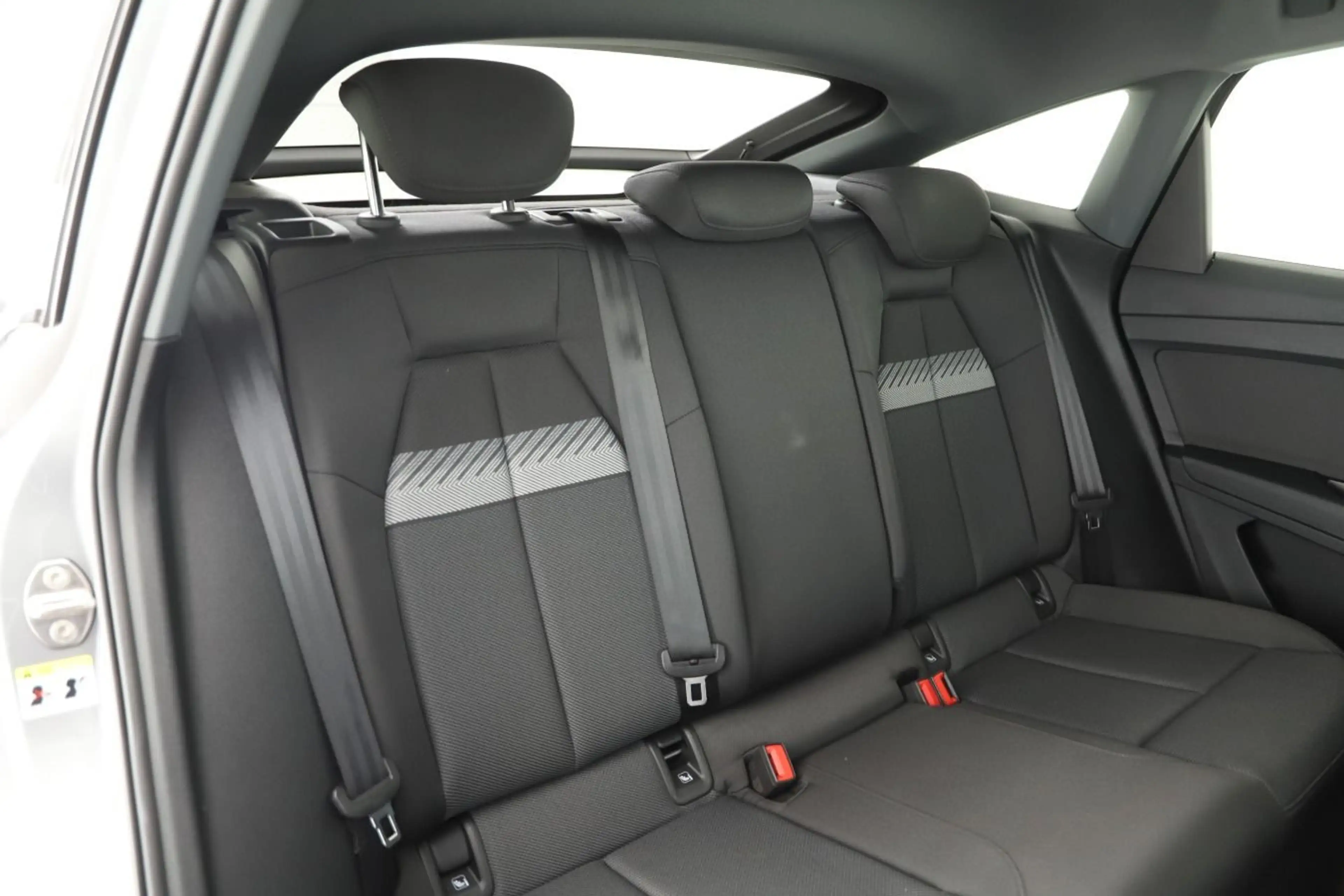 Audi Q4 e-tron Sportback 35 LED/Navi — photo 6