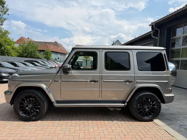 Mercedes-Benz G-Class view 11