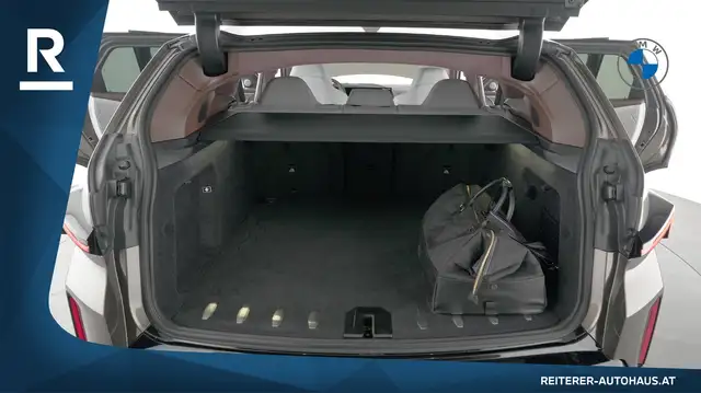 BMW XM 50e *Soft-Close *Adaptives M-Fahrwerk *AHK Ansicht 34