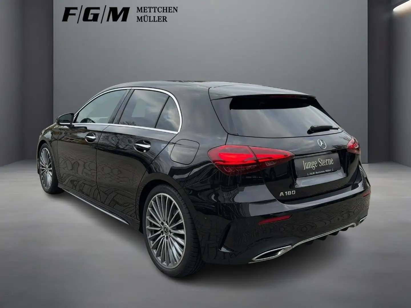 Mercedes-Benz A 180 AMG Line KeyGo|MBeam|TWA|Sitzhz|Kam|LED Schwarz - 2