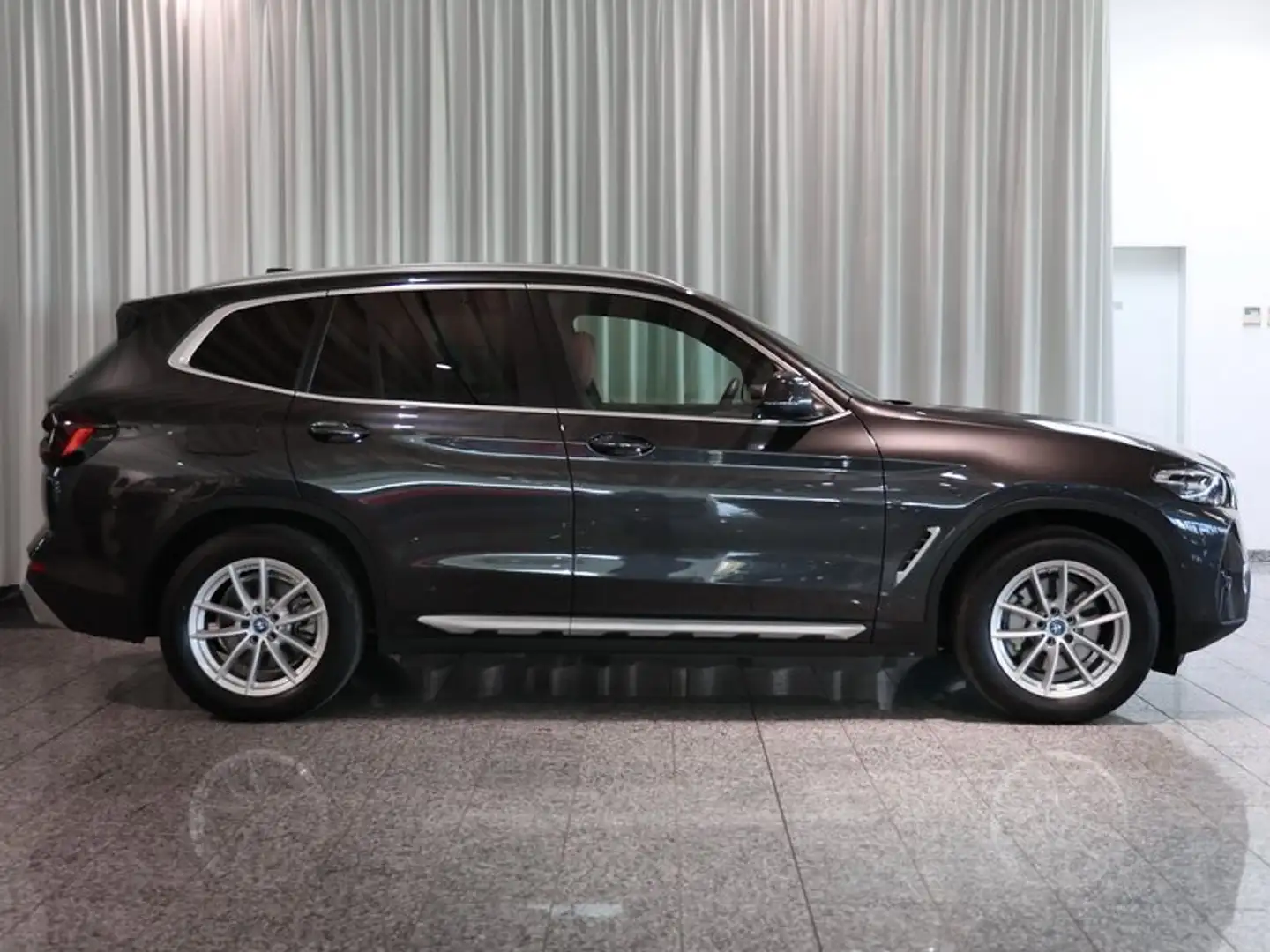 BMW X3 xDrive30e LKHZ DrivAssProf LED HIFI Memo. Grau - 2