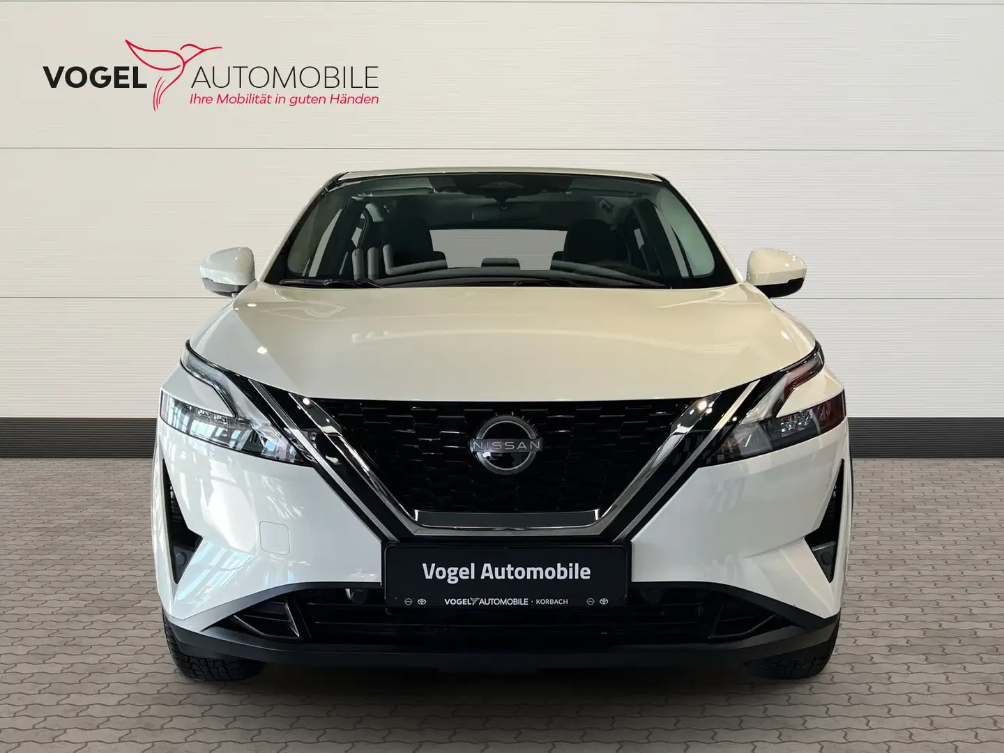 Nissan Qashqai Visia 1.3 MHEV +LED+PDC+ACC Weiß - 2