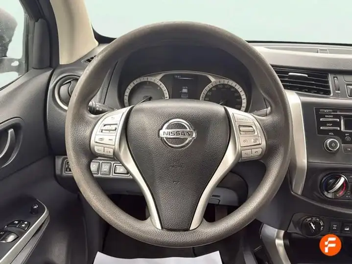 Nissan Navara 2020, foto 14