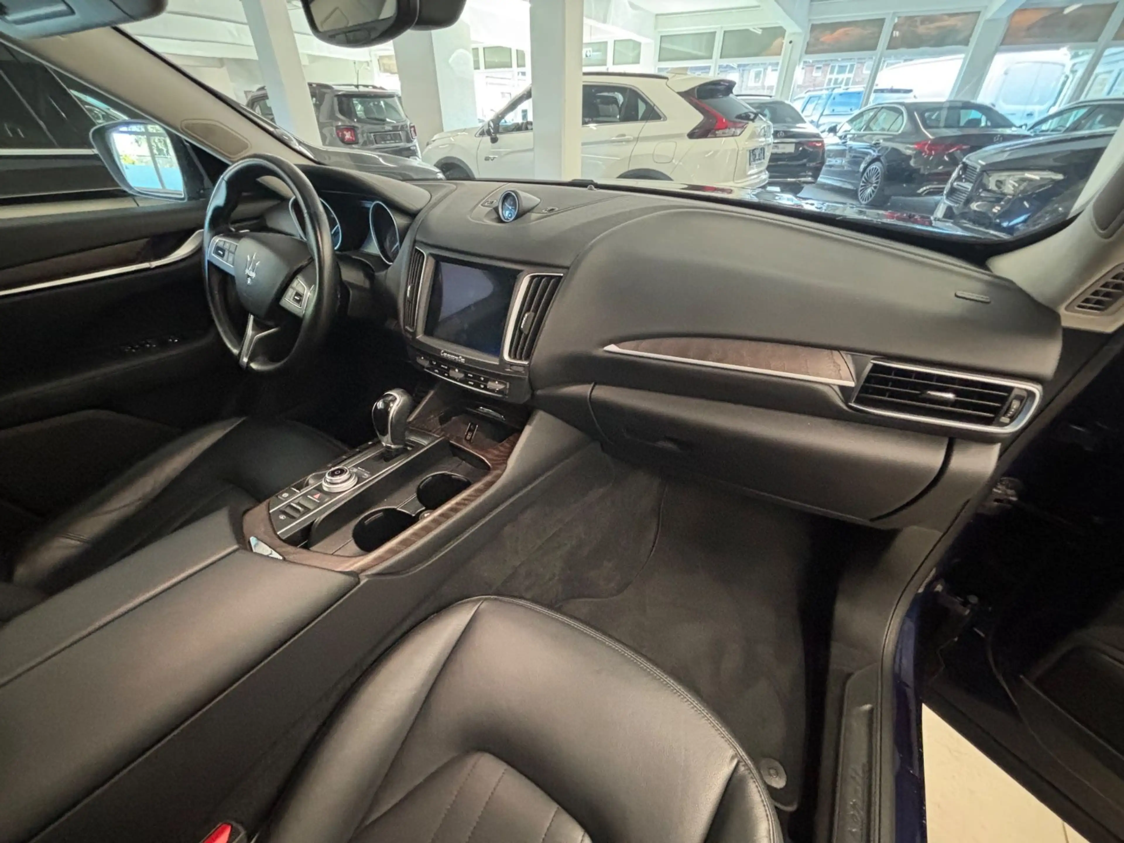 Maserati Levante Diesel 3.0 Q4 *Panorama *360° View * — photo 15