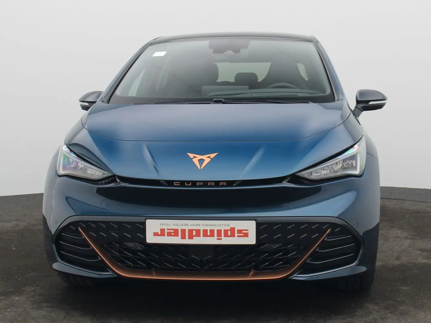 CUPRA Born / Navi, HuD, Pano, 360° Kamera, ACC, LED Blau - 2