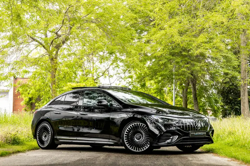 MERCEDES-BENZ Eqe