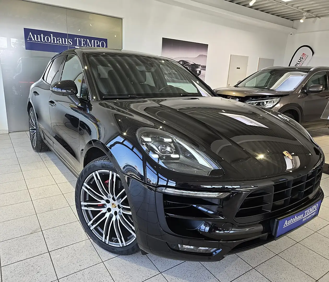 Porsche Macan Automatik Allrad GTS --APPROVED/CARBON/STANDHEI... Schwarz - 2