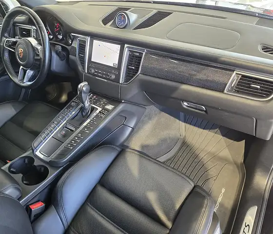 Porsche Macan Automatik Allrad GTS --CARBON/STANDHEIZUNG-- Ansicht 8