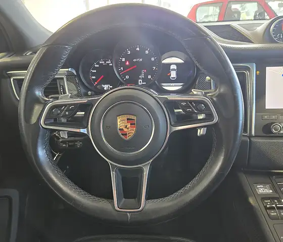 Porsche Macan Automatik Allrad GTS --CARBON/STANDHEIZUNG-- Ansicht 14