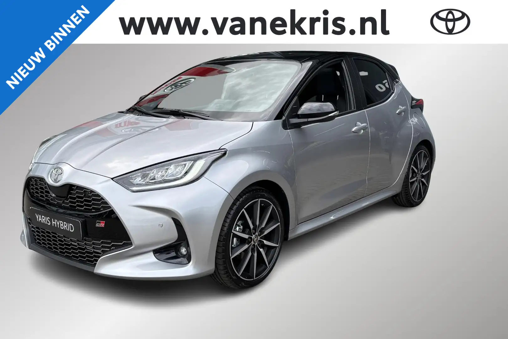 Toyota Yaris 1.5 Hybrid 130 GR Sport + Pack, Panoramadak, BSM + Zilver - 1