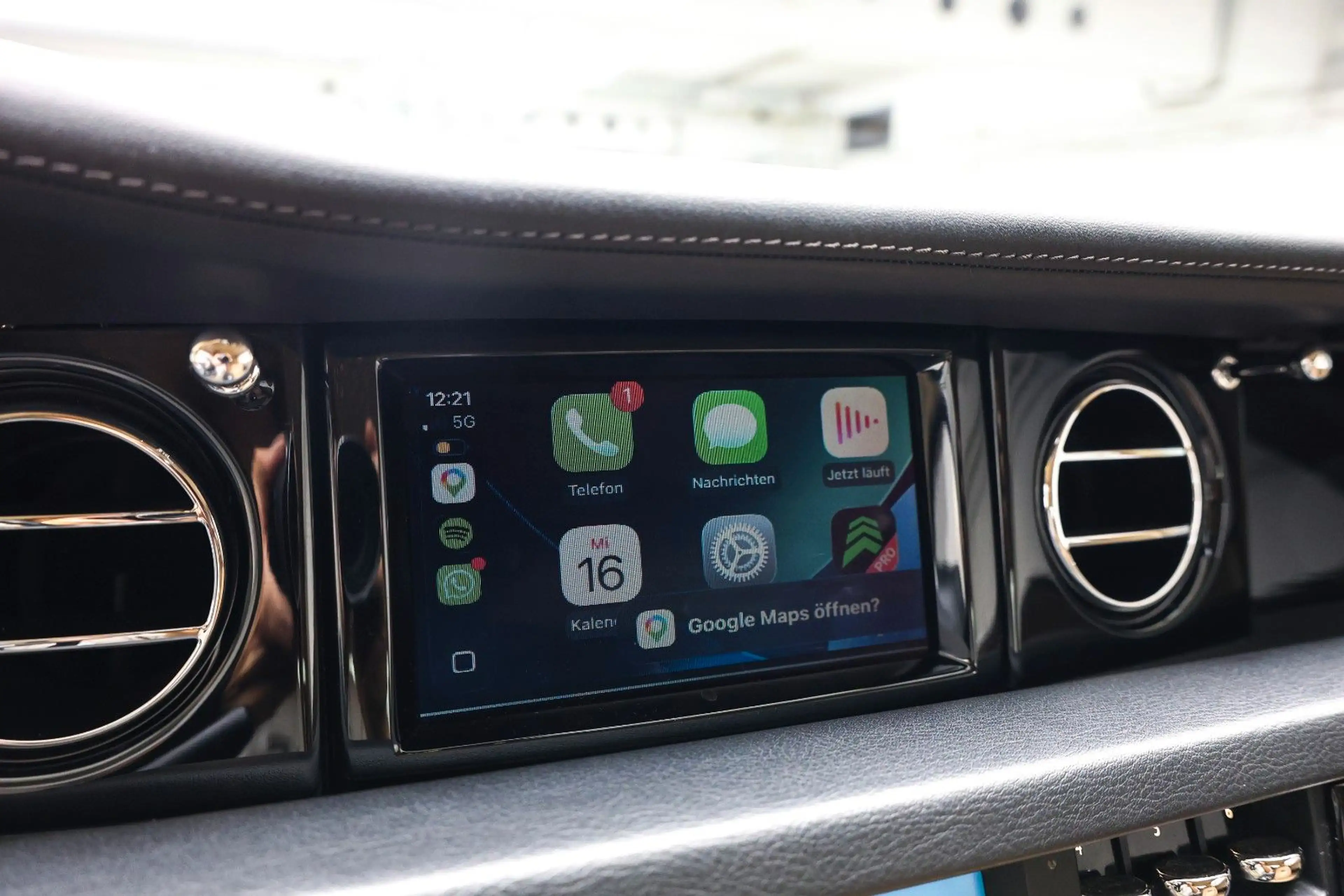 Rolls-Royce Phantom Coupé Starlight Carplay Service neu — photo 18