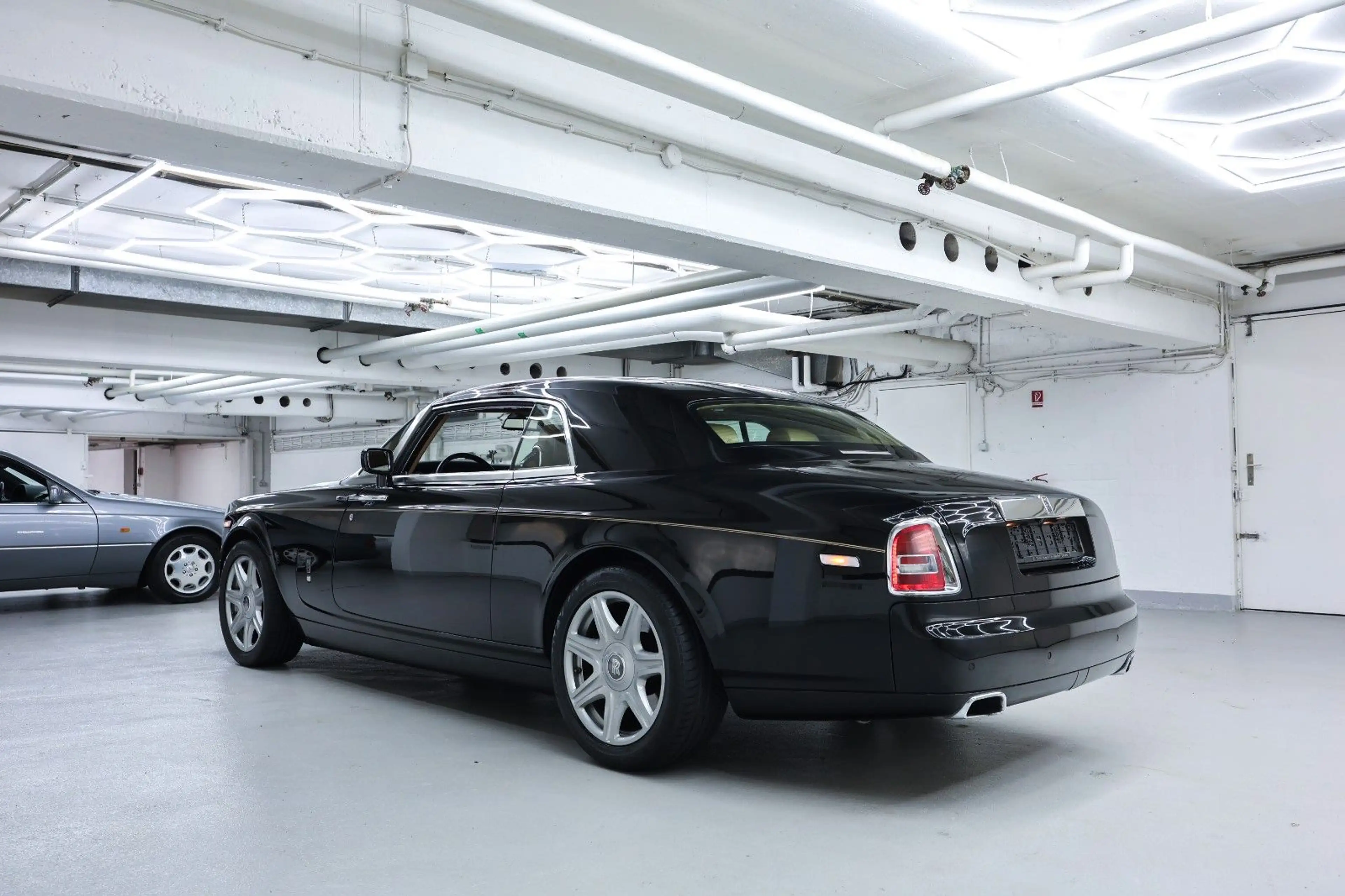Rolls-Royce Phantom Coupé Starlight Carplay Service neu — photo 37