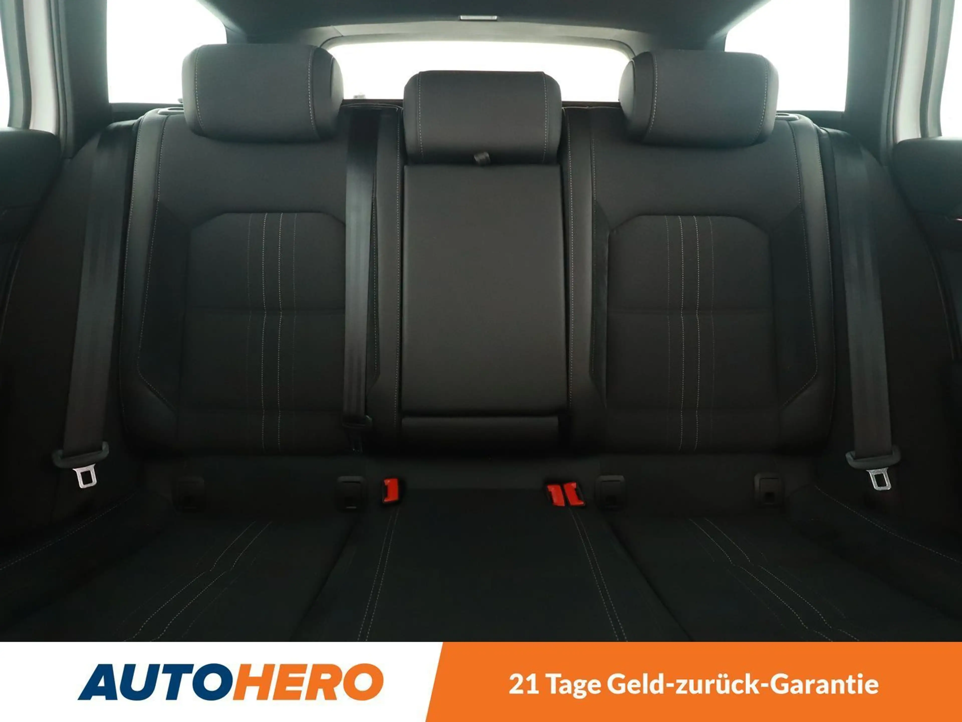 Volkswagen Passat Alltrack 2.0 TDI 4Motion BlueMotion Tech — photo 15