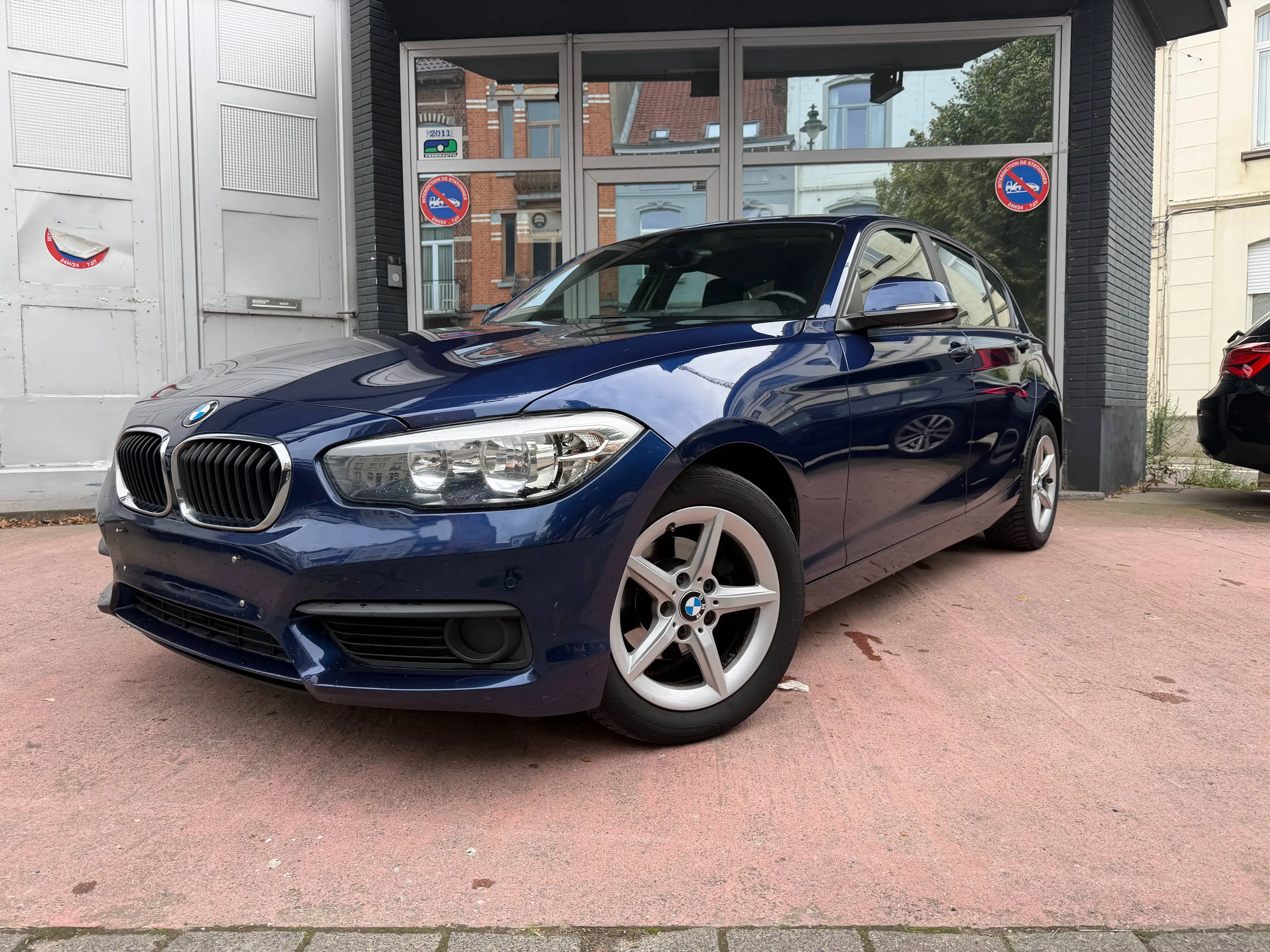 BMW 118 Garantie - Kit hiver Extra Inclus - Euro 6 - 2018 - FACELIFT - Navigation — photo 4
