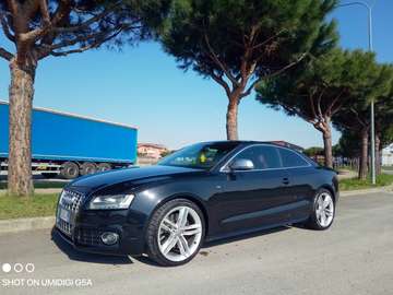 Coupe 4.2 V8 quattro/NAVI/XENON/RETROCAMERA