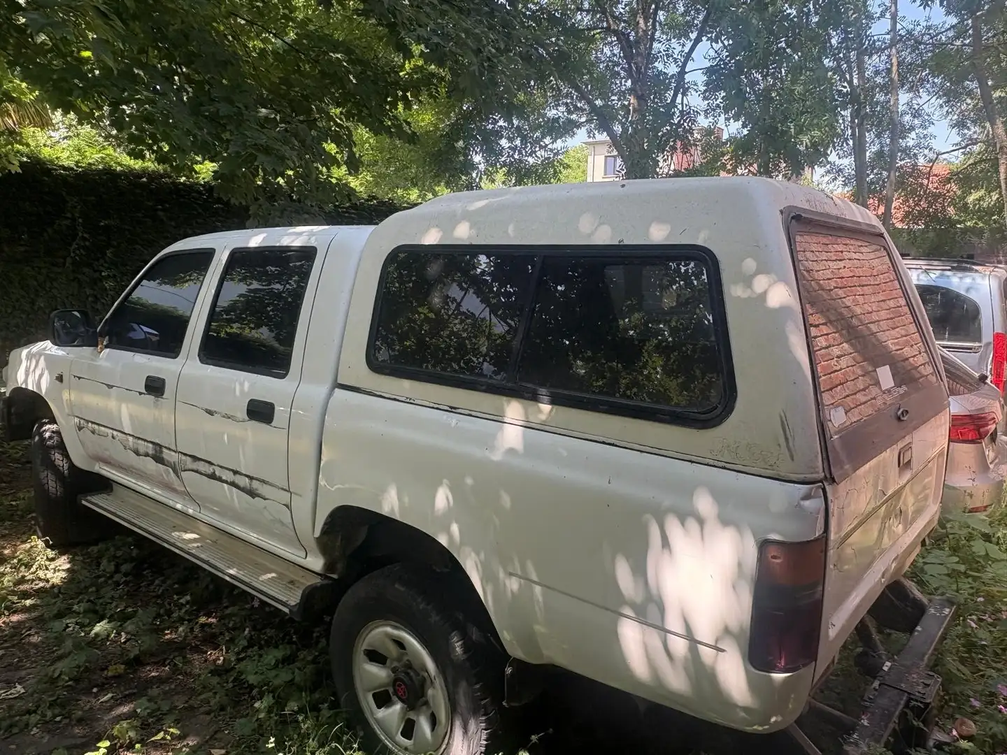 Toyota Hilux 2.4 D 4WD SR5 Wit - 2