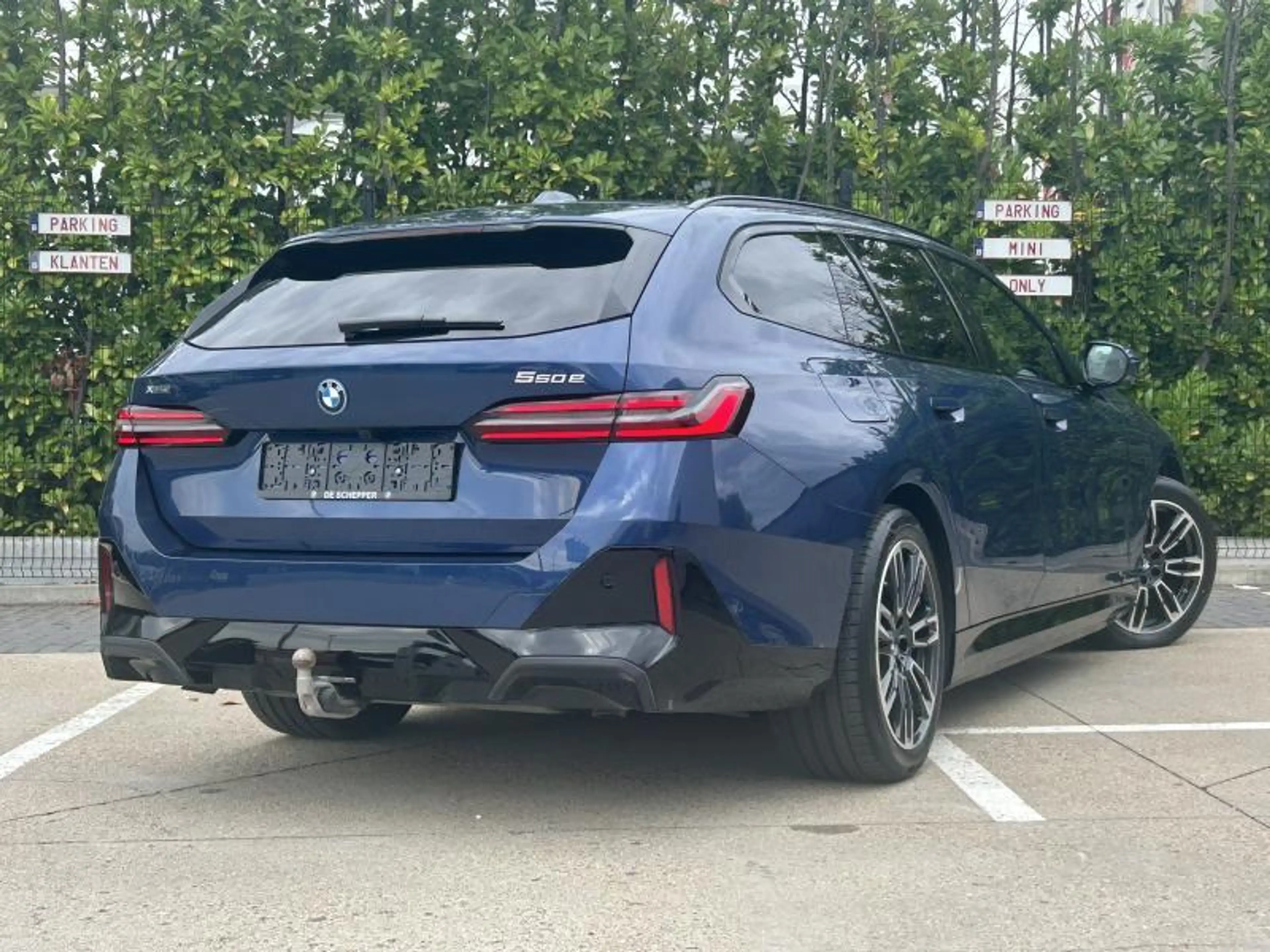 BMW 550 Touring — photo 5