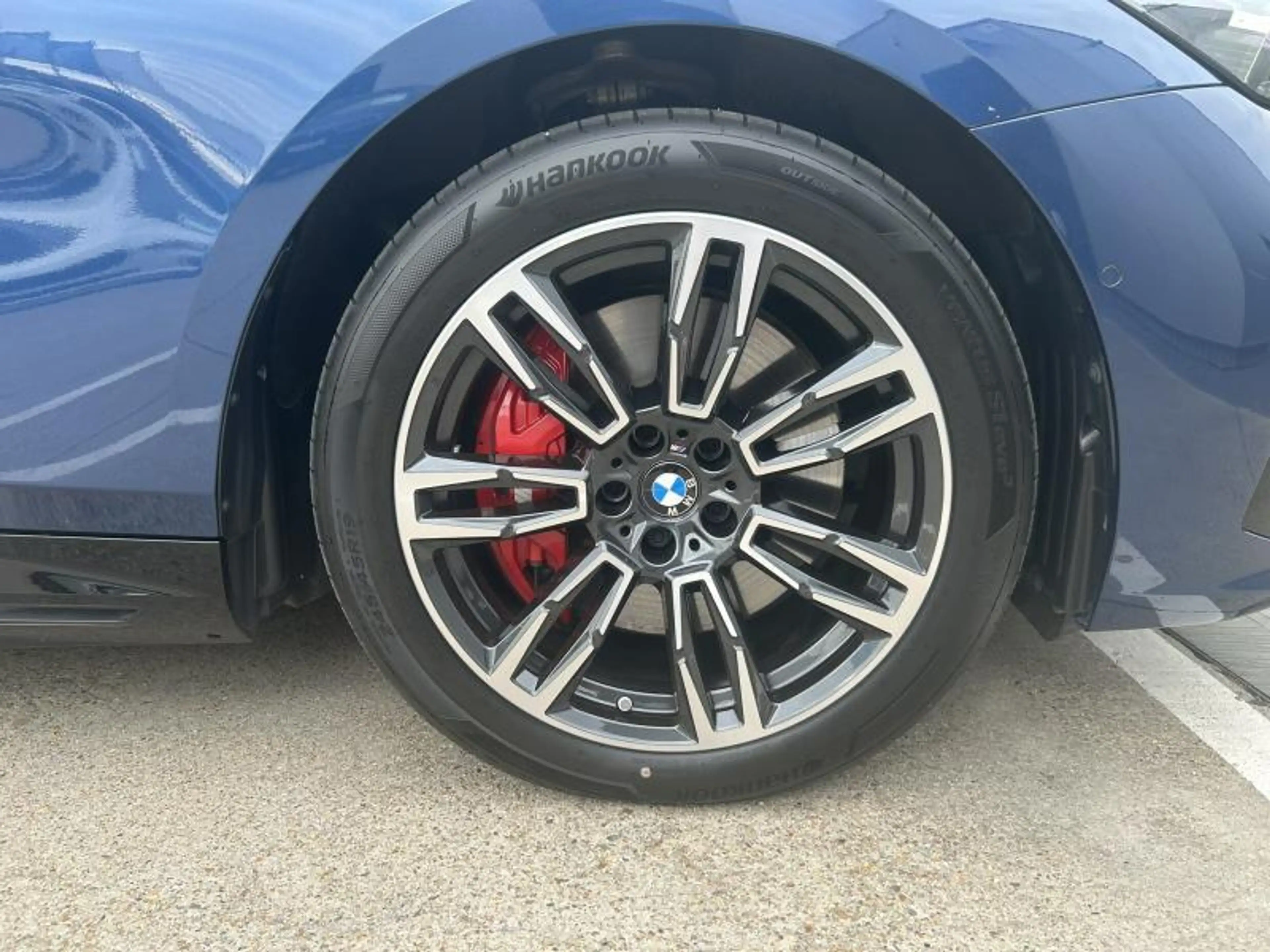 BMW 550 Touring — photo 8