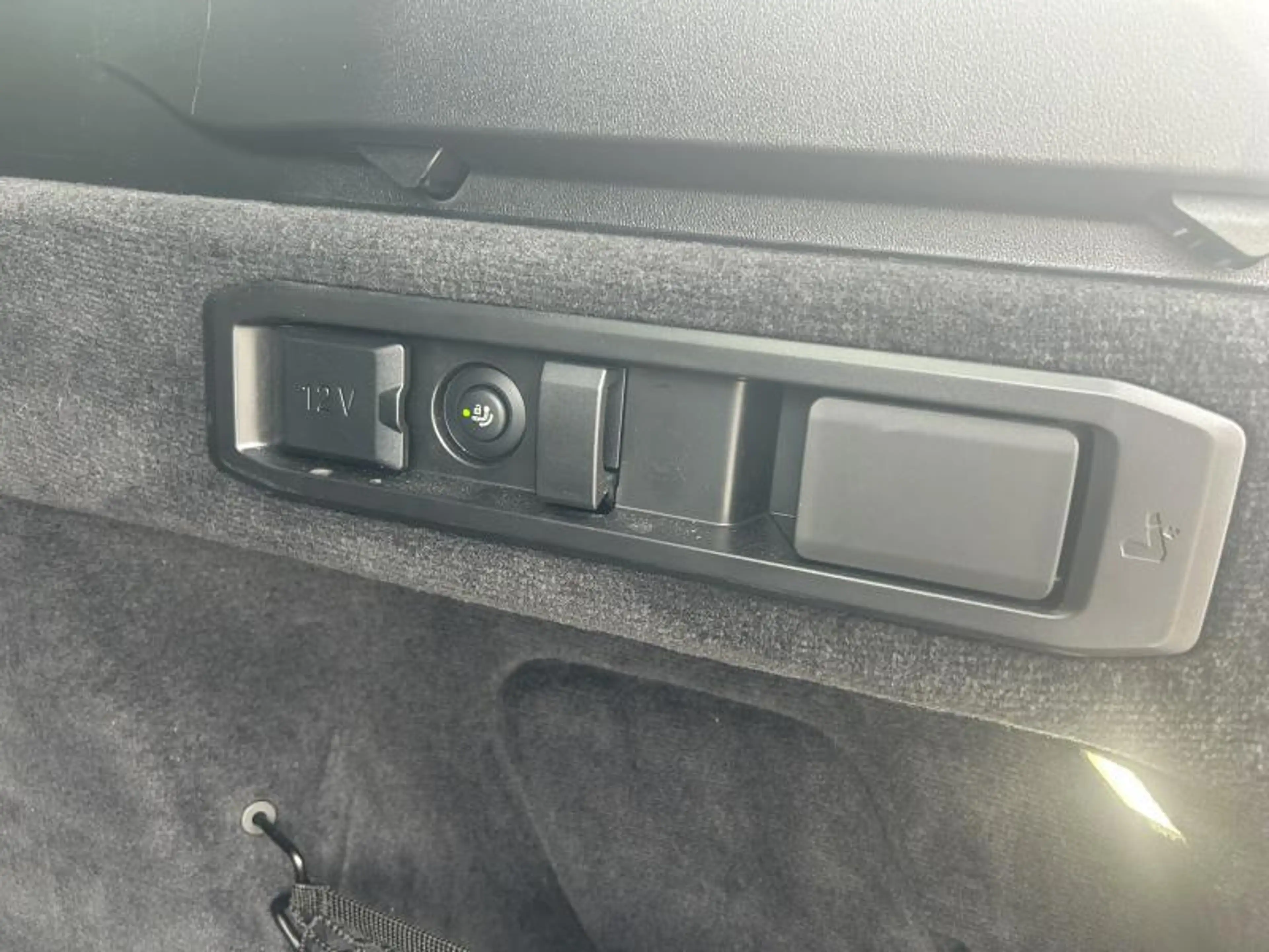 BMW 550 Touring — photo 15
